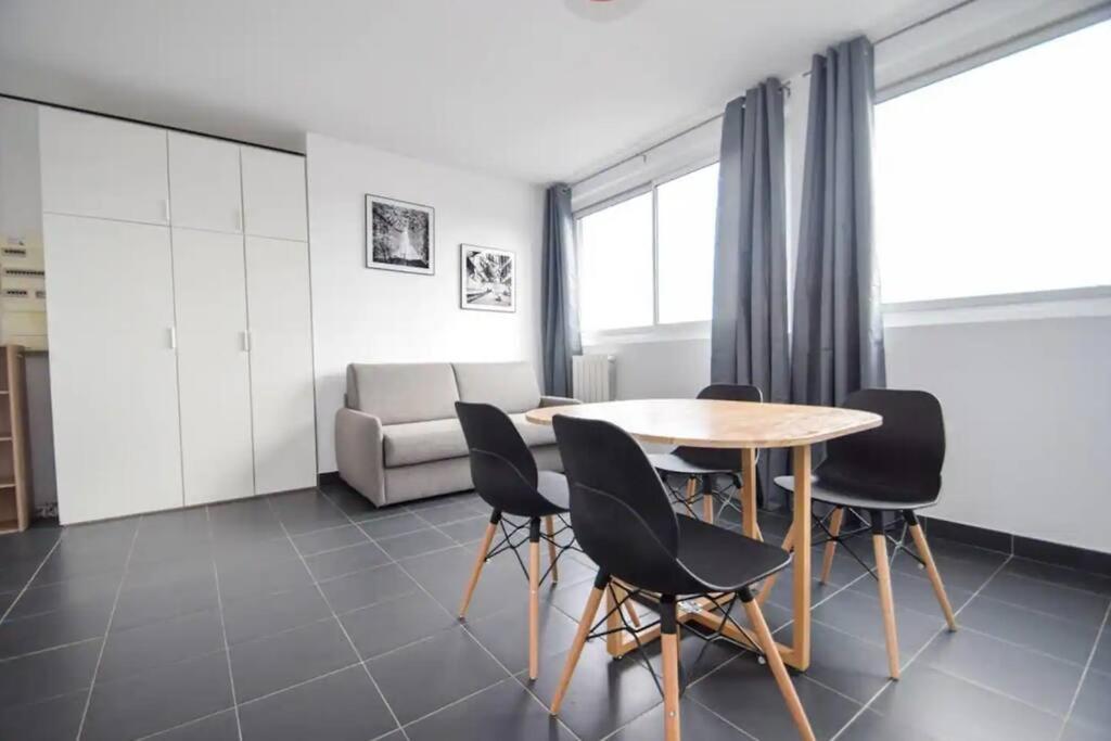 Escale-Marne Fr - 102 - Free Parking - Free Luggage Storage - All Equipped - Linen Included - Washing Machine - 10Mn Walk Metro 8 - Rer A - Panoramic View - From 1 To 4 Guests 매종알포르트 외부 사진